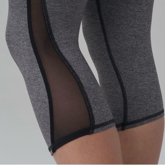 Lululemon Train Times Crop 17” Heathered Black 8 - Picture 6 of 11